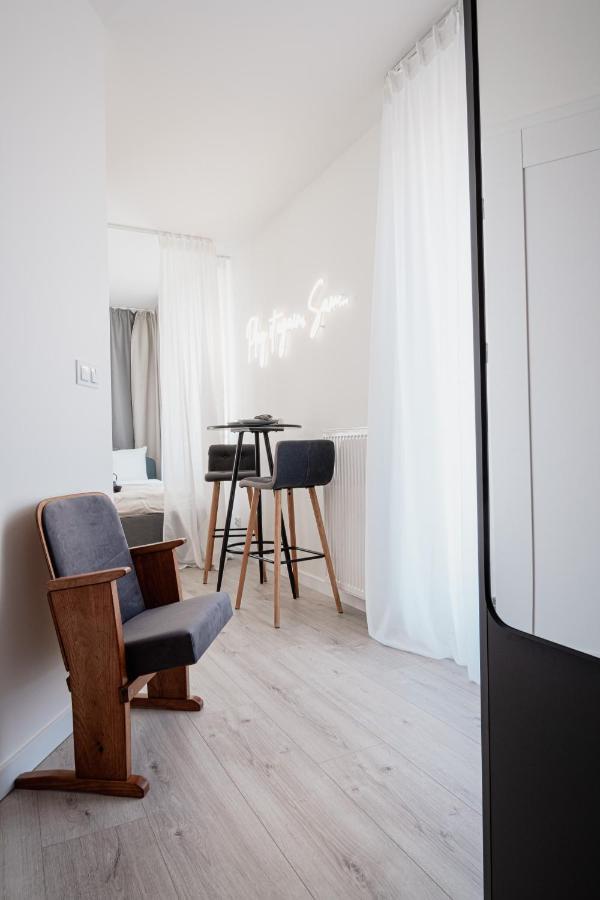 Homewell Apartments Game And Movie Poznan Exterior foto
